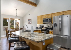 Moab Oasis | Near National Parks | Pool Hot Tub | Easy Parking