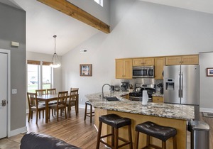 Moab Oasis | Near National Parks | Pool Hot Tub | Easy Parking