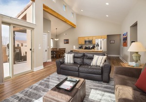 Moab Oasis | Near National Parks | Pool Hot Tub | Easy Parking