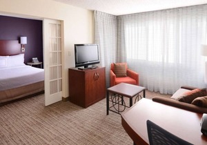 Short Drive to Dallas Love Field Airport and The Galleria Dallas! FREE Parking!