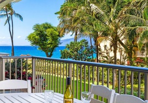 Spacious Corner Location with Wrap Around Lanai -BEST VALUE!