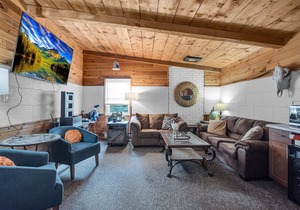 Timberline Lodge - Downtown Ellicottville - Room 202