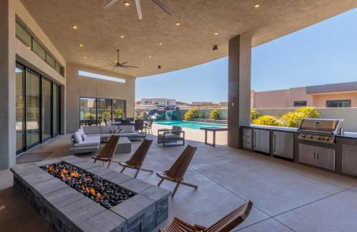 St. George House | 5-bedroom home with private amenities