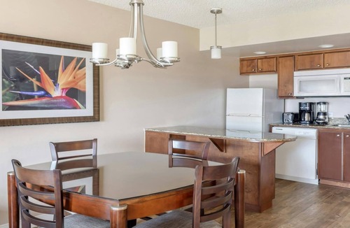 Honokowai Resort | 1-Bedroom Ocean View at Hilton Ka'anapali: Stunning Views, Pools & Island Luxury