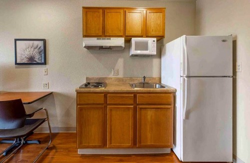 Bossier City Apartment | 1 Full Bed | Non-Smoking, Kitchen