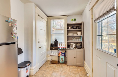 Youngstown House | < 1 Mi to Youngstown State: Historic Home w/Porch