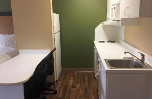 Rochester Apartment | 1 Queen Bed | ADA/RI Shower/Non-Smoking/Kitchen