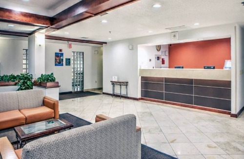 Dallas Apartment | 1 Queen Bed|Suite,Nsmk,Sofa-Bed