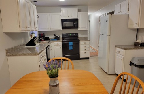 Peace Dale House | 10 min to all beaches! Above grnd pool! Sm dog friendly
