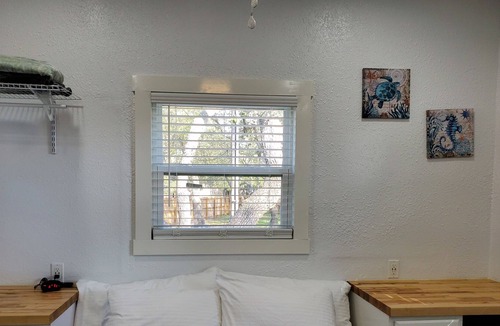 Fulton Cabin | 10th Street Retreat! Cute cottage tucked away on a quiet, private half acre.