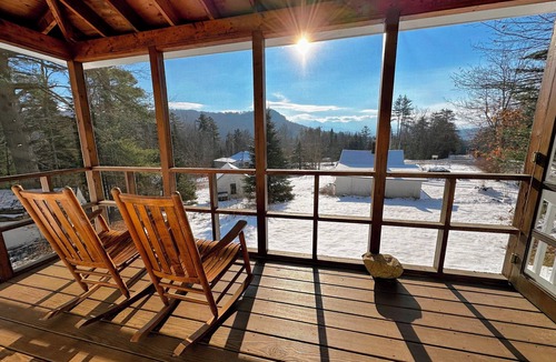 Sugar Hill Cottage | 11G Quintessential New England Cottage With Fantastic Views! Pool gym Passes
