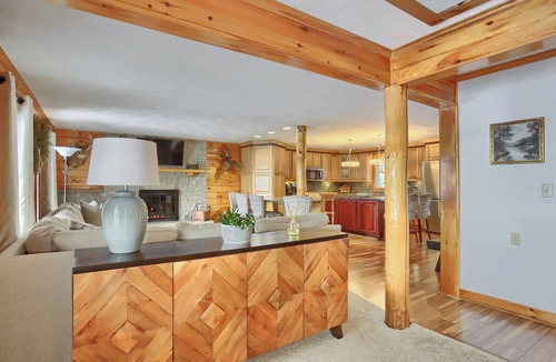 Sigel House | 15% off Spring Special - Wifi - Family and Pet Friendly - One Level