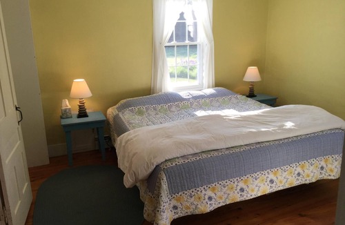 Lamoine House | 1850s Farm House - Minutes from Acadia, Lamoine Beach, and Lamoine State Park