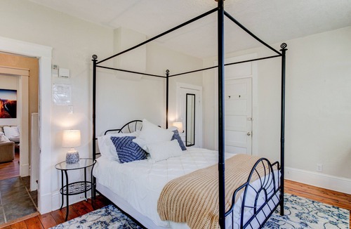 La Verkin House | 1924 Zion Western Farmhouse & Camper