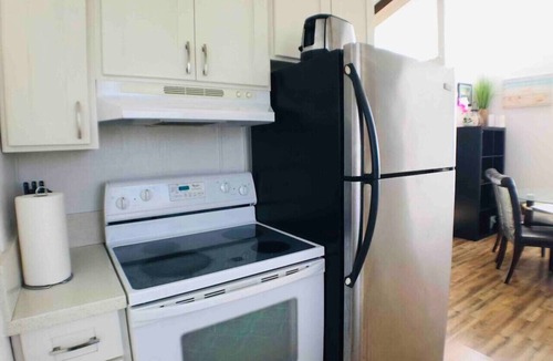 Kaimuki House | 1bd/1bath Kaimuki Hill Top, Ocean View, Huge Patio