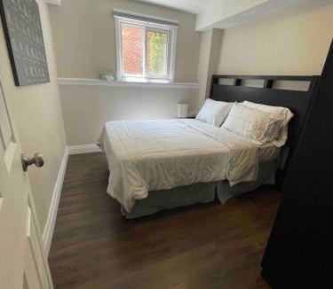 St. Catharines Apartment | 2 BD basement Apt - 15-20 Minutes to Niagara Falls,CA