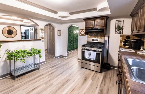 Tyler House | 2 Bedroom House close to Christus Health