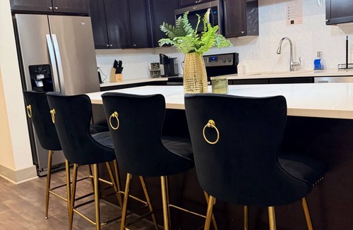 Frisco Square Apartment | 2-bedroom, Pool View, w/2bths UNIVERSAL KIDS 5 mins away, WORLD CUP in Frisco!
