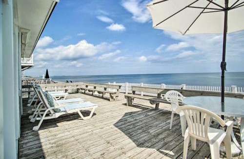 Ocean Bluff-Brant Rock House | 2 Decks + Beach Access: Oceanfront Getaway!