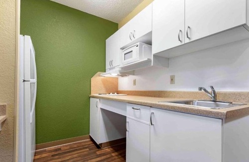 North Greece Apartment | 2 Full Beds | Non-Smoking, Kitchen