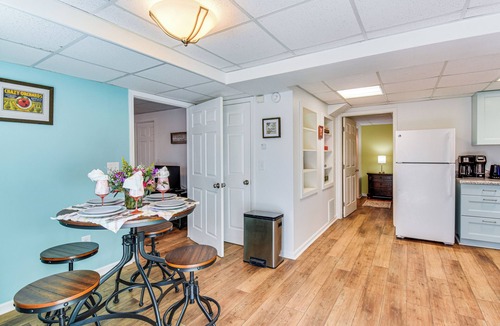 Toccoa Apartment | 2 Mi to Toccoa Falls: Cozy Getaway w/Yard!