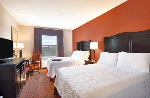 Lewiston Hotel | 2-Star Hotel ∙ Hampton Inn Lewiston-Auburn