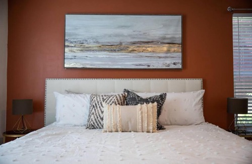 Downtown Salt Lake City Apartment | 237 Center Place
