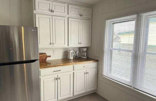 Erie Apartment | 259 UPPER St Vincent Area BRAND NEW RENO