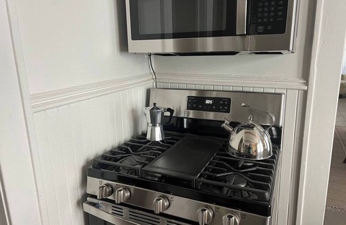 Erie Apartment | 259 UPPER St Vincent Area BRAND NEW RENO