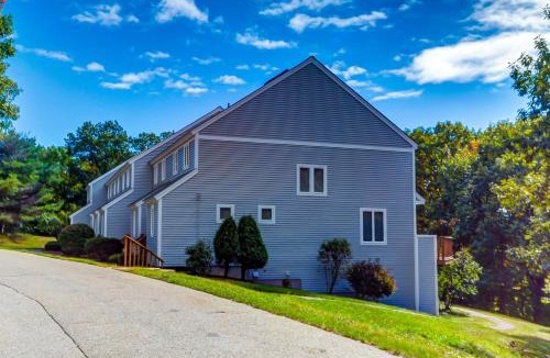 Bartlett Apartment | 27 Partridge Woods
