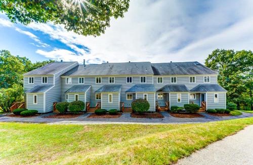 Bartlett Apartment | 27 Partridge Woods
