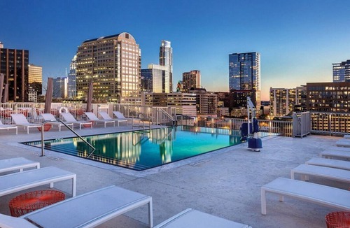 West End Condo | 2BD/Austin - Full Kitchen, W/D, Balcony, Fire Pit!