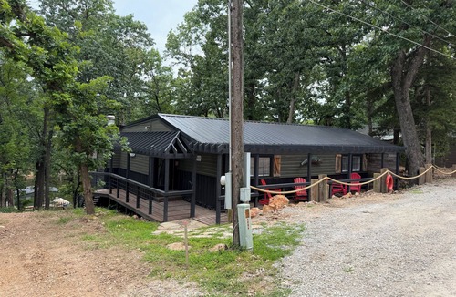 Afton House | 3+bed 3 bath w/2 slip covered dock,on a cove in Duck Creek parking for trailers