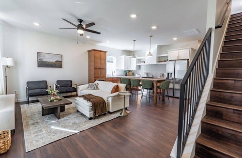 Brookline Station House | 3 Bedroom 2.5 Bath Home in South Springfield