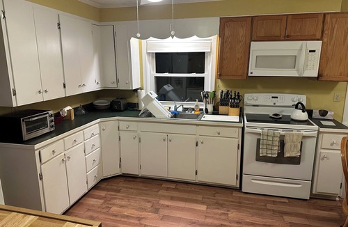 Mayville Cottage | 3-bedroom cottage in Mayville, NY near Chautauqua Institution's Main Gate.