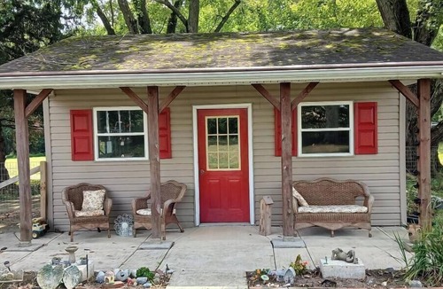 Mount Liberty House | 3-bedroom country home perfect for indoor or outdoor gatherings.