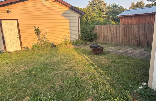 Erie House | 3-bedroom full house with large outdoor space for entertainment!