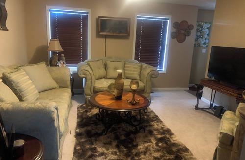Braddock House | 3 Bedroom Home