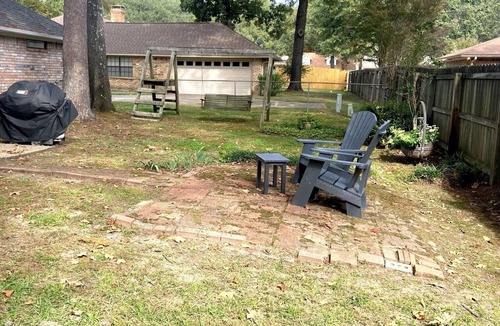 Texarkana House | 3 Bedroom home with plenty of space for 10 close to shopping and restaurants