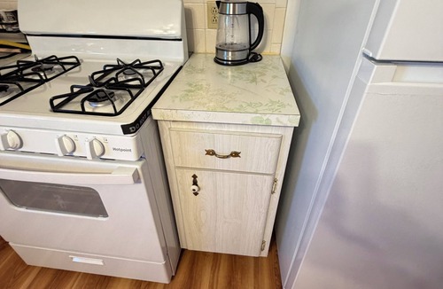 Depew House | 3-bedroom house in close to the airport Buffalo family- friendly no pets allowed