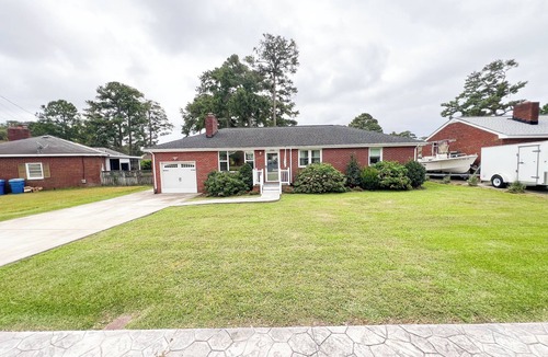 Northeast Virginia Beach House | 3-bedroom house in delightful Virginia Beach with WiFi, AC, fitness room