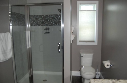 Rotterdam Junction Cabin | 3-bedroom on Ballston Lake, spectacular views and lake access.