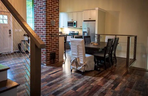 Bridgton House | 3 bedrooms, close to skiing and lakes.
