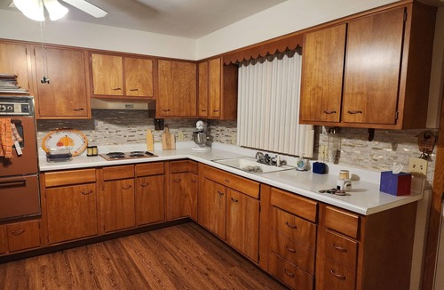 Punxsutawney House | 3 BR house in Punxsutawney. 1 mile from Gobblers knob,one mile from downtown