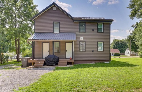 Youngstown Apartment | 3 Mi to Downtown Youngstown: Updated Apartment