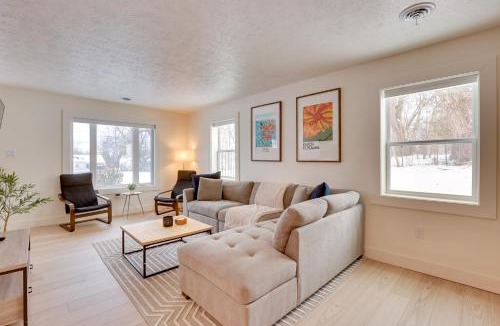 Youngstown House | 3 Mi to Dtwn & YSU: Updated Youngstown Home