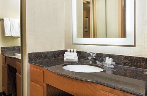 Amherst Hotel | 3-Star Hotel ∙ Homewood Suites by Hilton Buffalo-Amherst