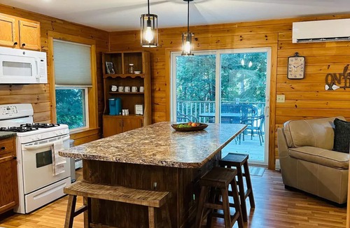 Otis House | 35 min to Acadia. Balsam Grove on Beech Hill Pond