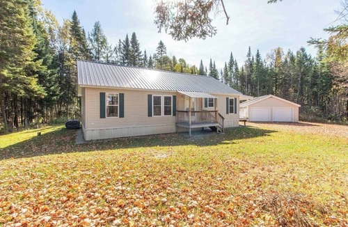 Norton House | 3BR/2BA with direct VAST Trail access on 10 Acres!