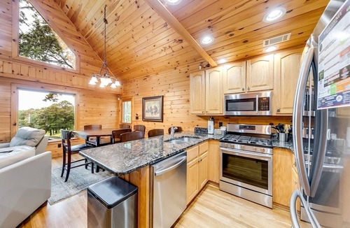 Helen Cabin | 3BR Helen cabin with hot tub, mountain views, fireplace, and near downtown.